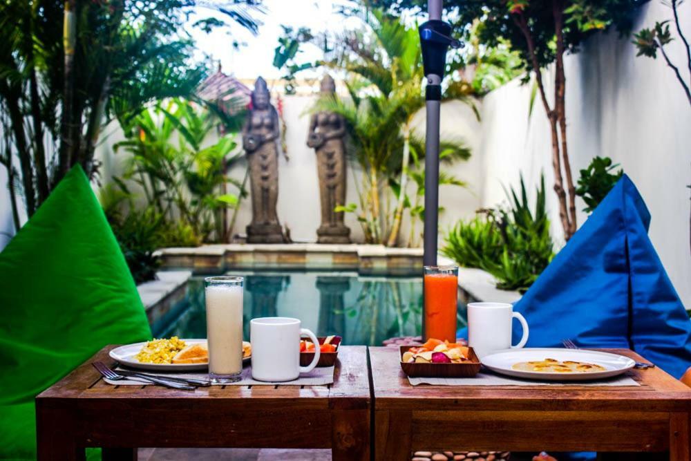 Dhm Surf Villa Kuta  Buitenkant foto